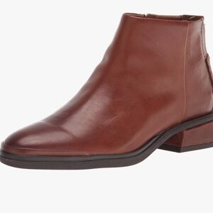 Franco Sarto A-NemiLeather Ankle Boots